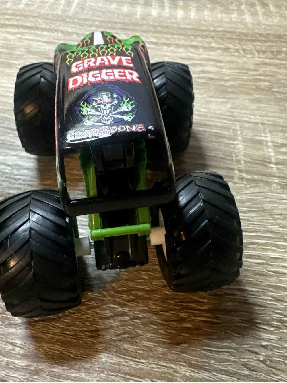 Hot Wheels Monster Jam Grave Digger 1:64 1/64 Monster Truck Black Green Die Cast
